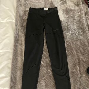 ❌SOLD❌ NIKE PRO HYPERWARM WOMEN LEGGINGS